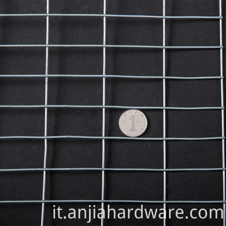 SQUARE HOLE WIRE MESH